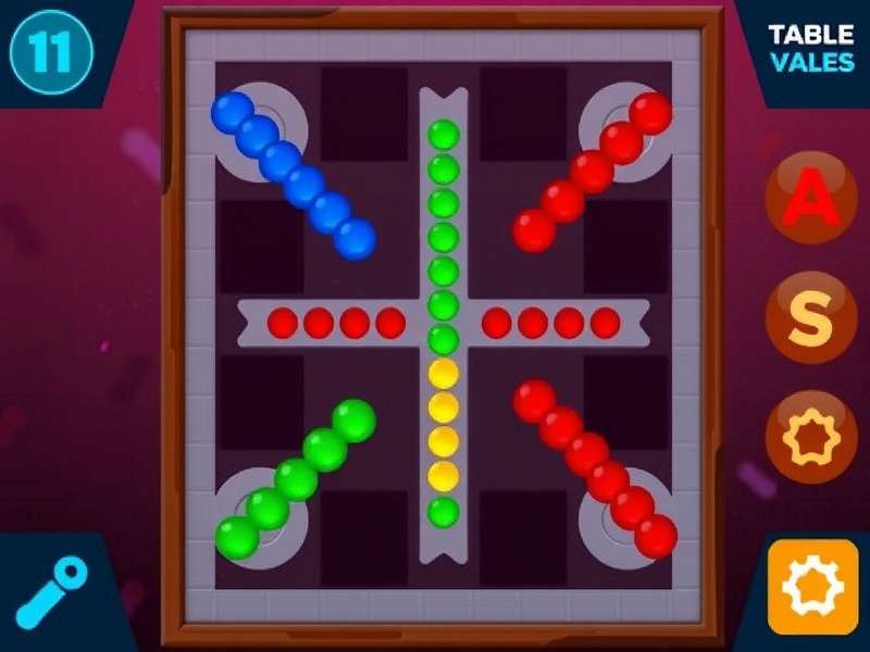 Ludo King gameplay interface showing online multiplayer